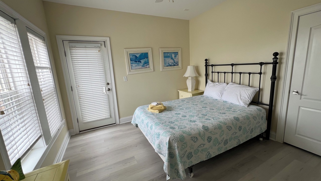 Photo of Bedroom in North Topsail Beach