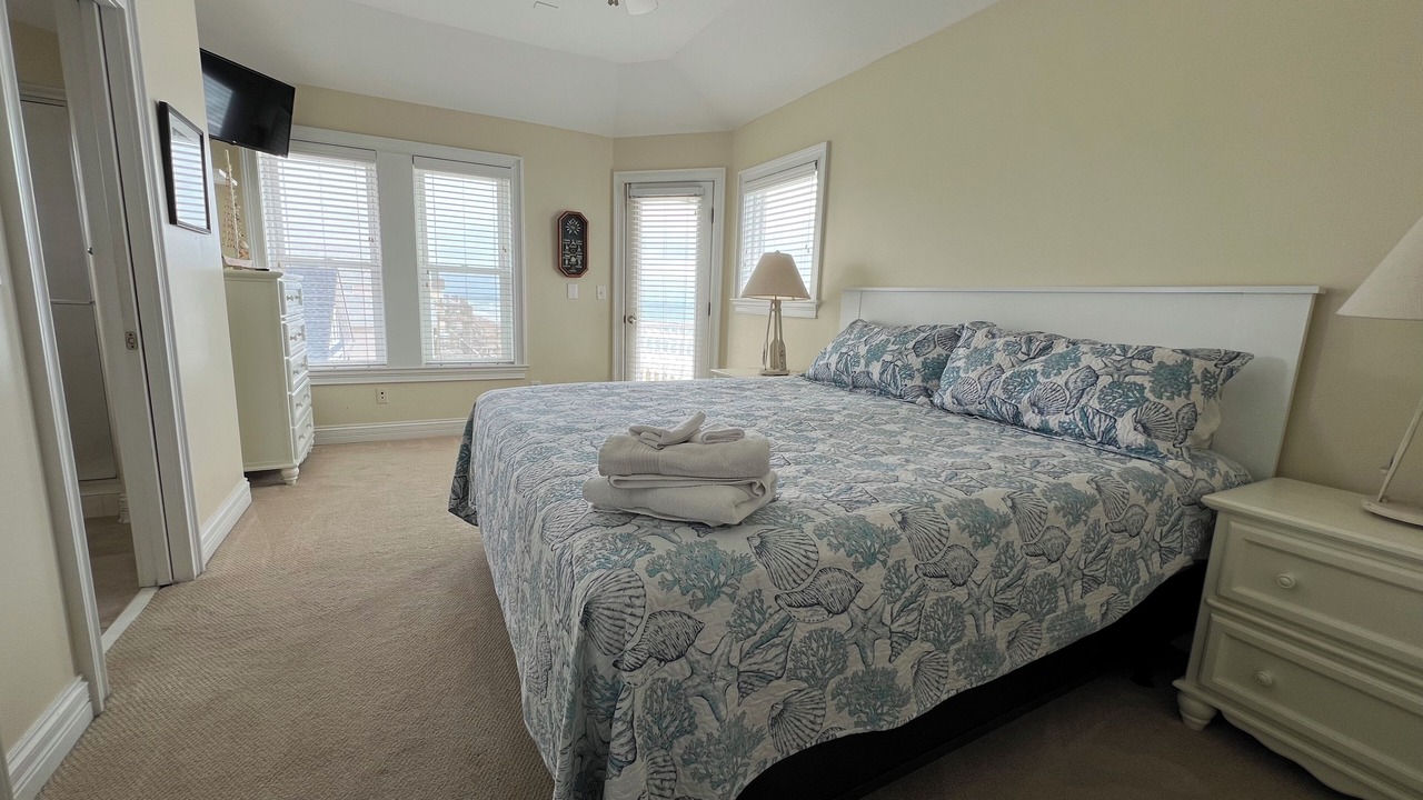 Photo of Bedroom in North Topsail Beach