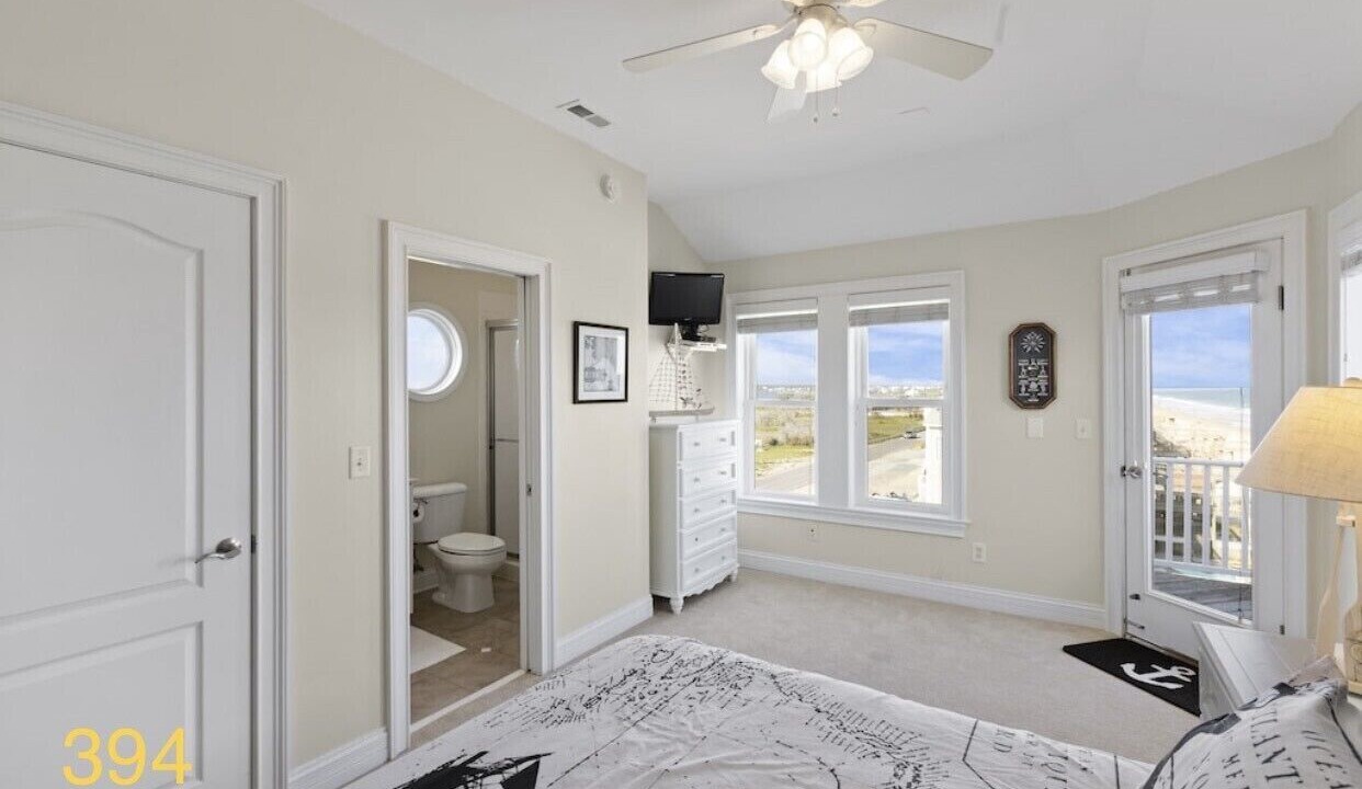 Photo of Bedroom in North Topsail Beach