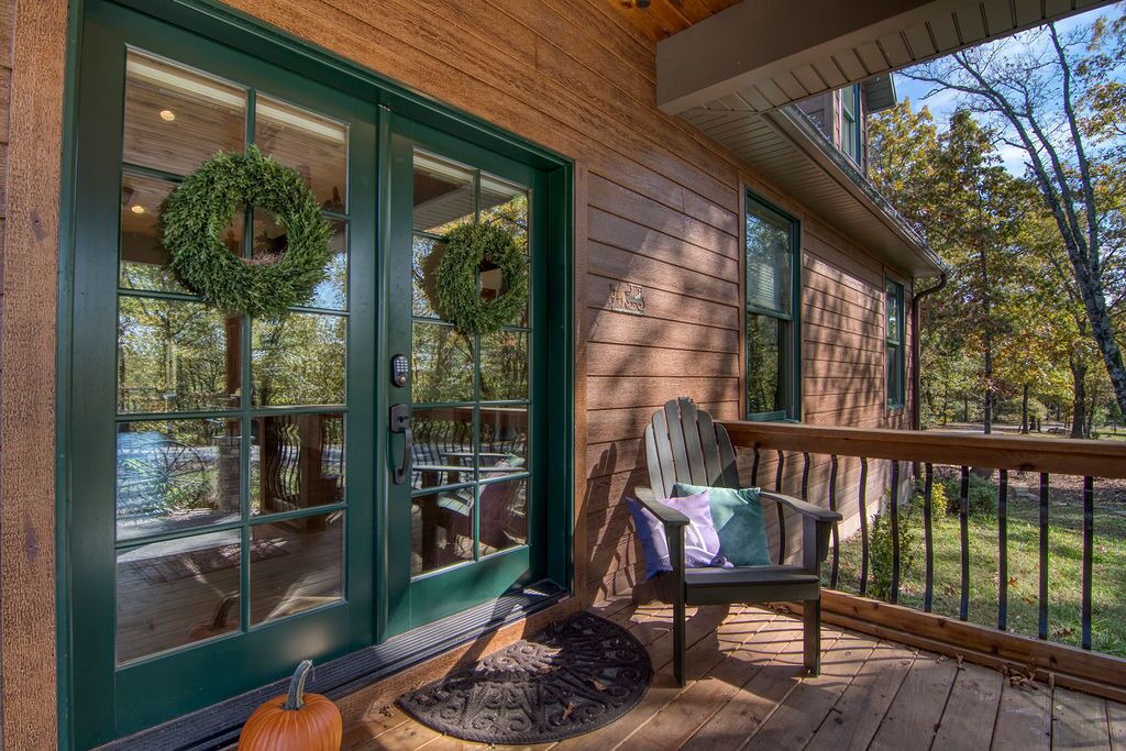 Photo of Patio Balcony in Blue Eye