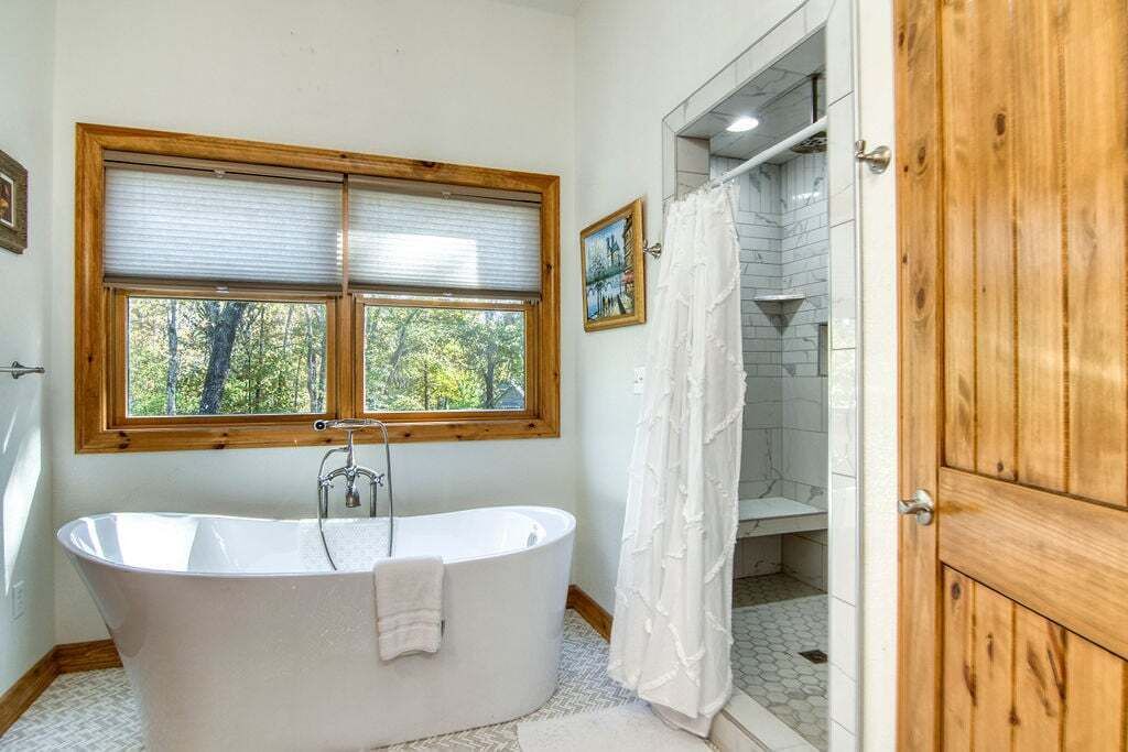 Photo of Bathroom in Blue Eye