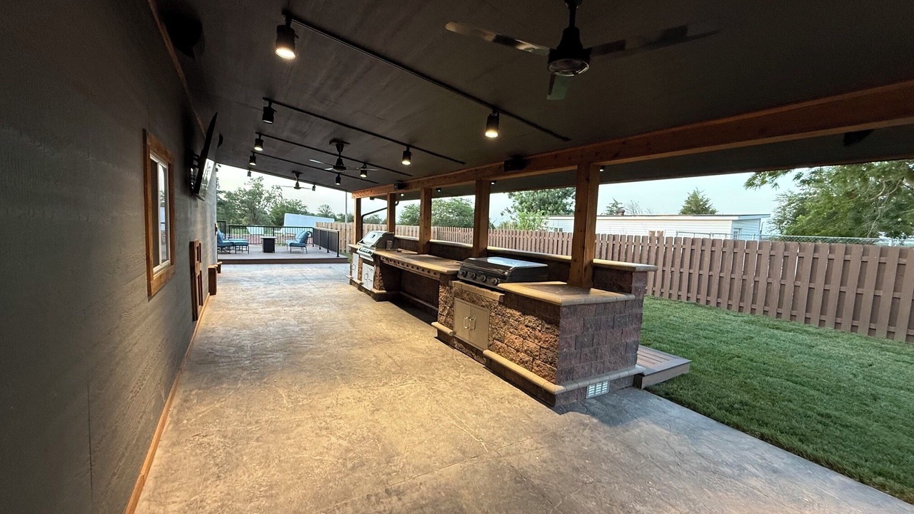 Photo of Patio Balcony in Great Bend