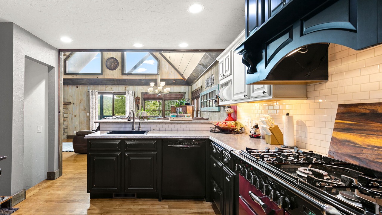Photo of Kitchen in Lampe
