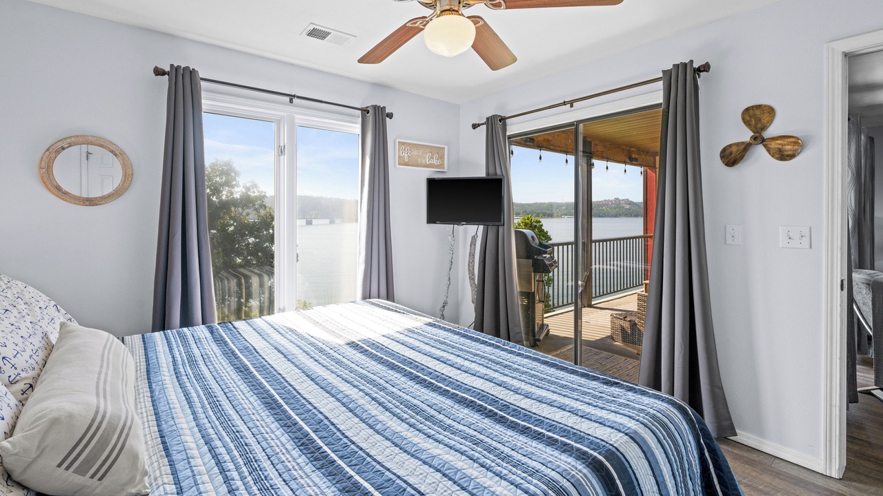 Photo of Bedroom in Kimberling City