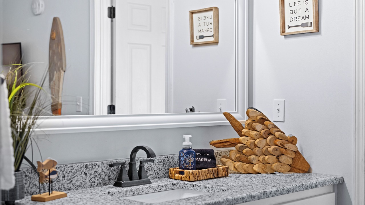 Photo of Bathroom in Kimberling City
