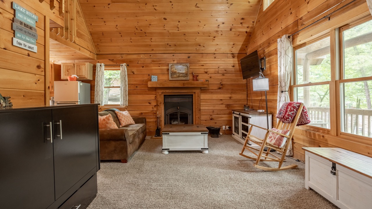 Photo of Livingroom in Shell Knob