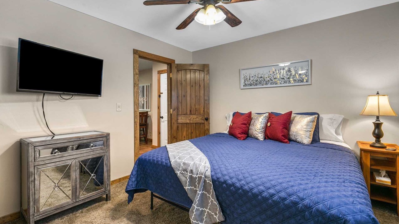 Photo of Others in Notch Estates