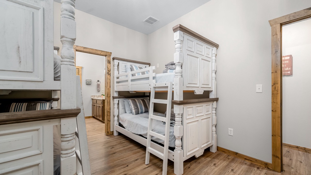 Photo of Bedroom in Indian Point