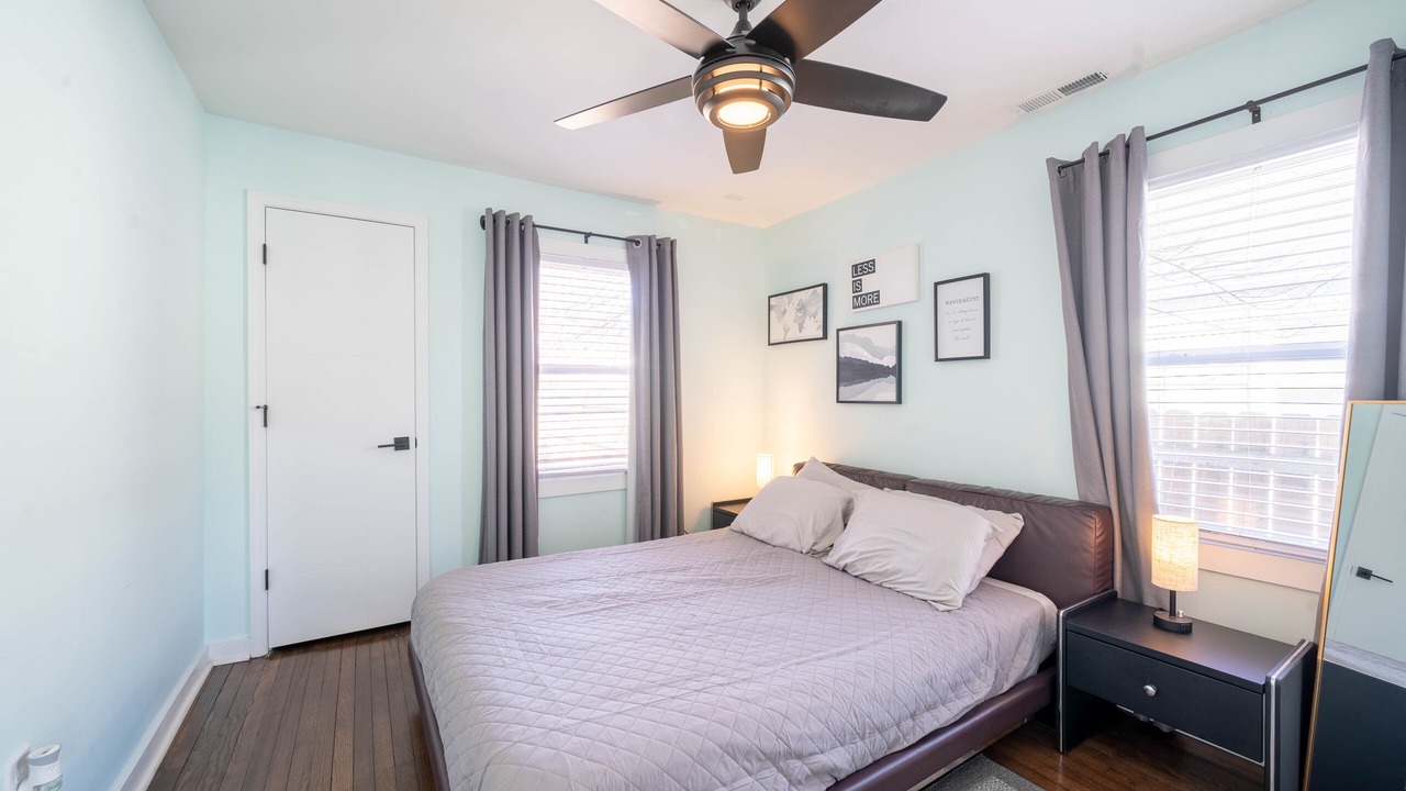 Photo of Bedroom in Wyandotte