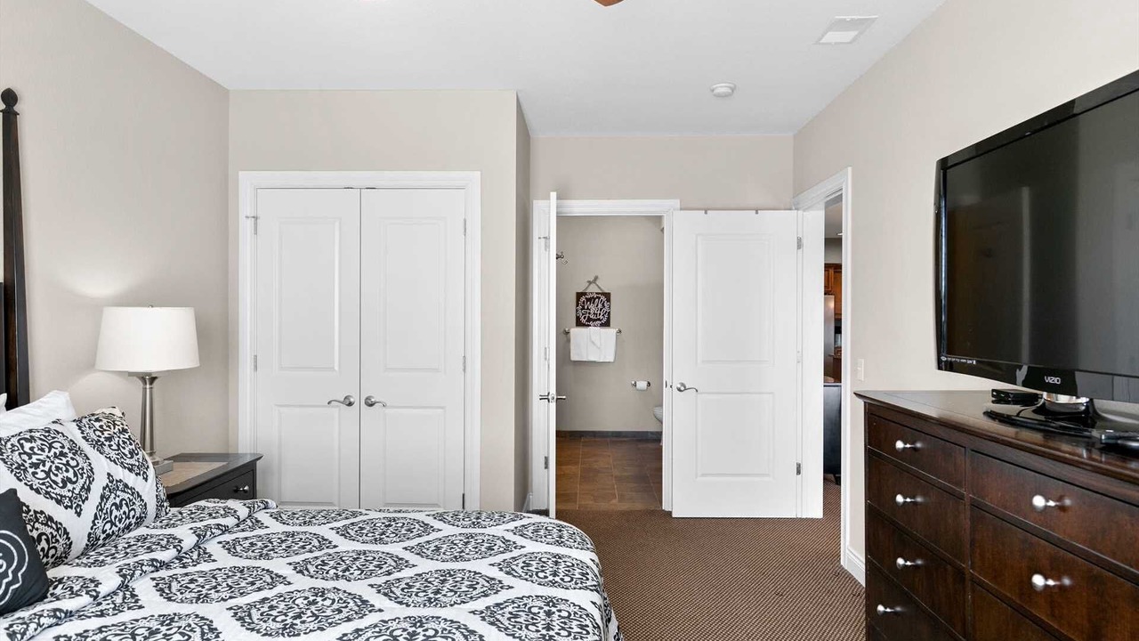 Photo of Bedroom in Branson