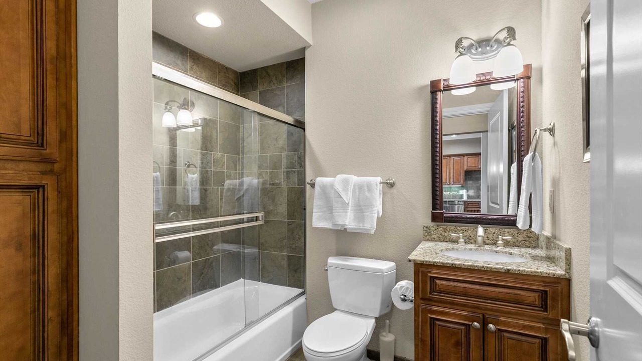 Photo of Bathroom in Branson