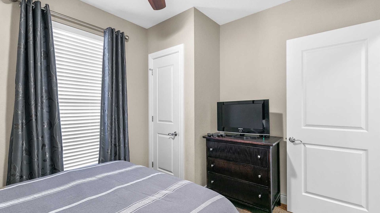 Photo of Bedroom in Branson