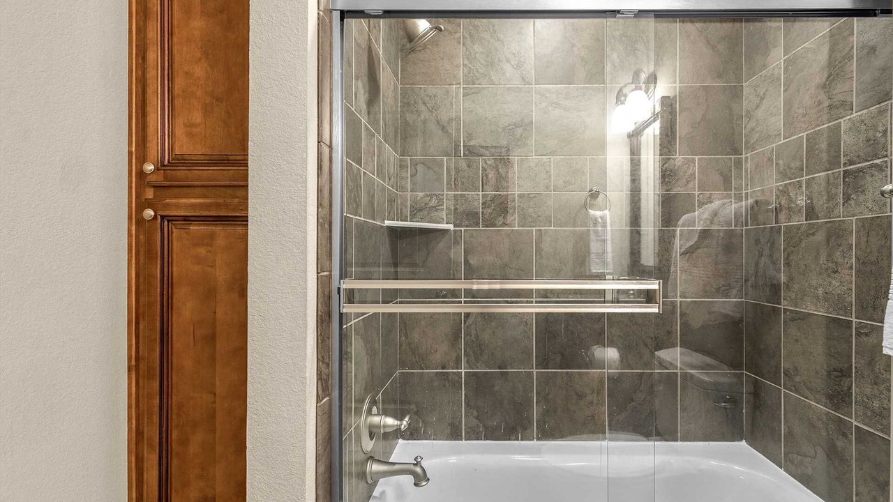 Photo of Bathroom in Branson