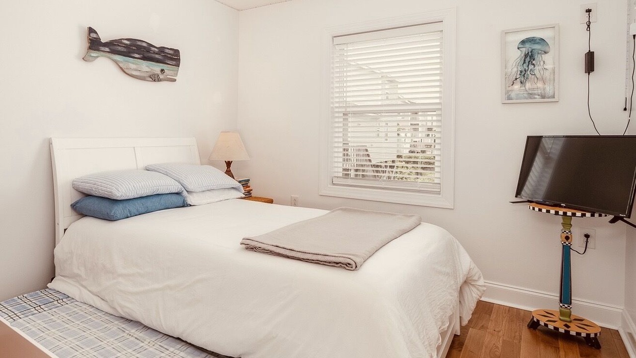 Photo of Bedroom in Atlantic Beach