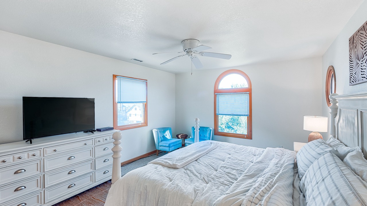 Photo of Bedroom in Brigands' Bay