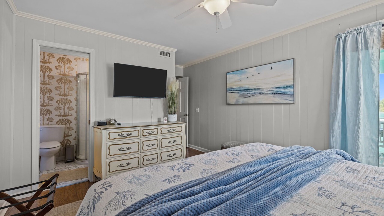 Photo of Bedroom in Morehead City