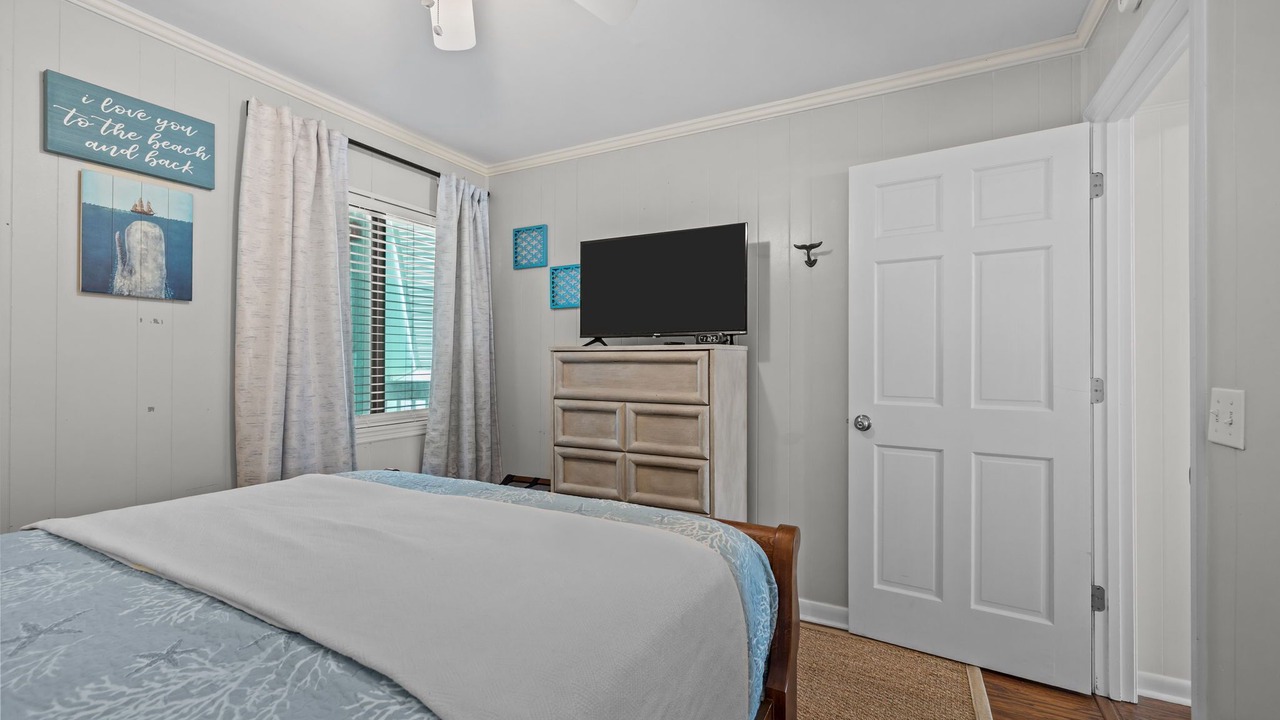 Photo of Bedroom in Morehead City