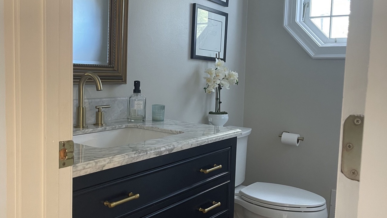 Photo of Bathroom in Lake Forest