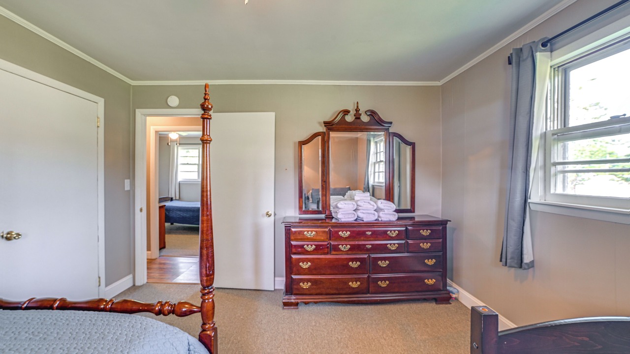 Photo of Bedroom in Salem