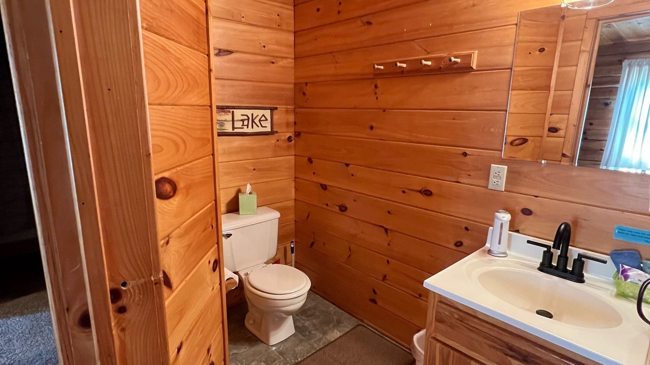Photo of Bathroom in Shell Knob
