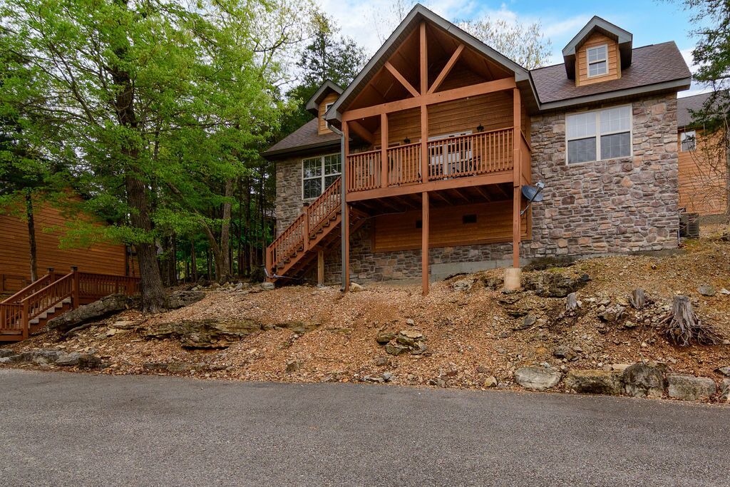 Photo of Outdoor in Branson West
