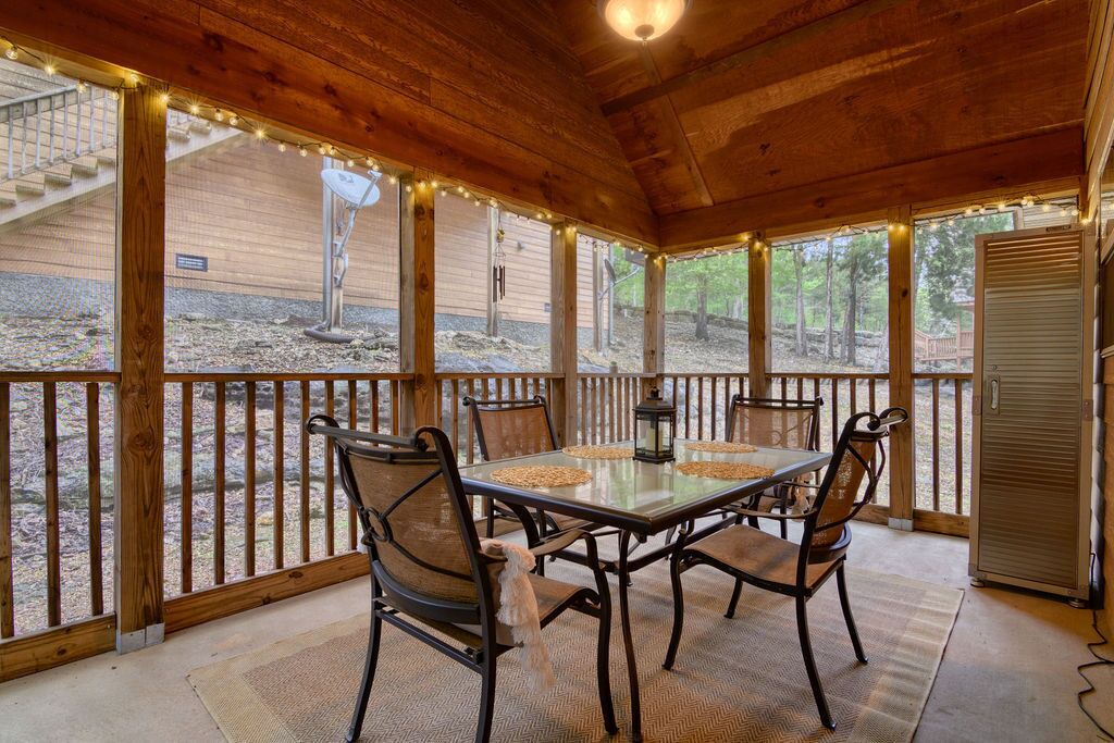 Photo of Outdoor in Branson West