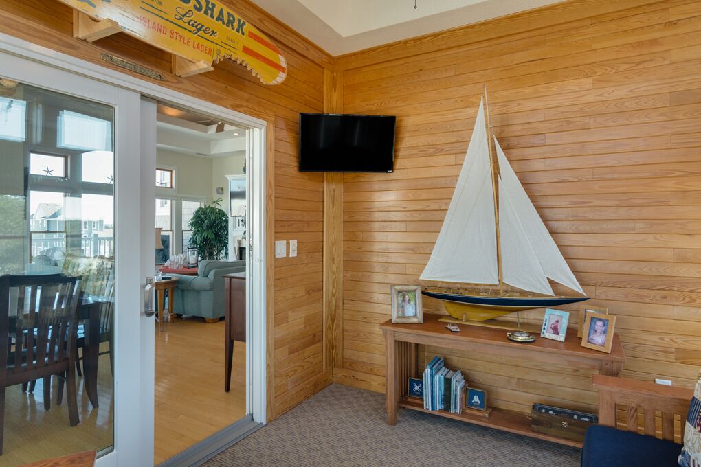 Photo of Bedroom in Manteo