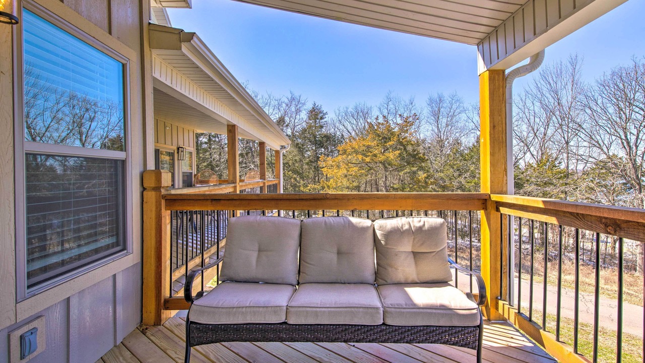 Photo of Patio Balcony in Lampe