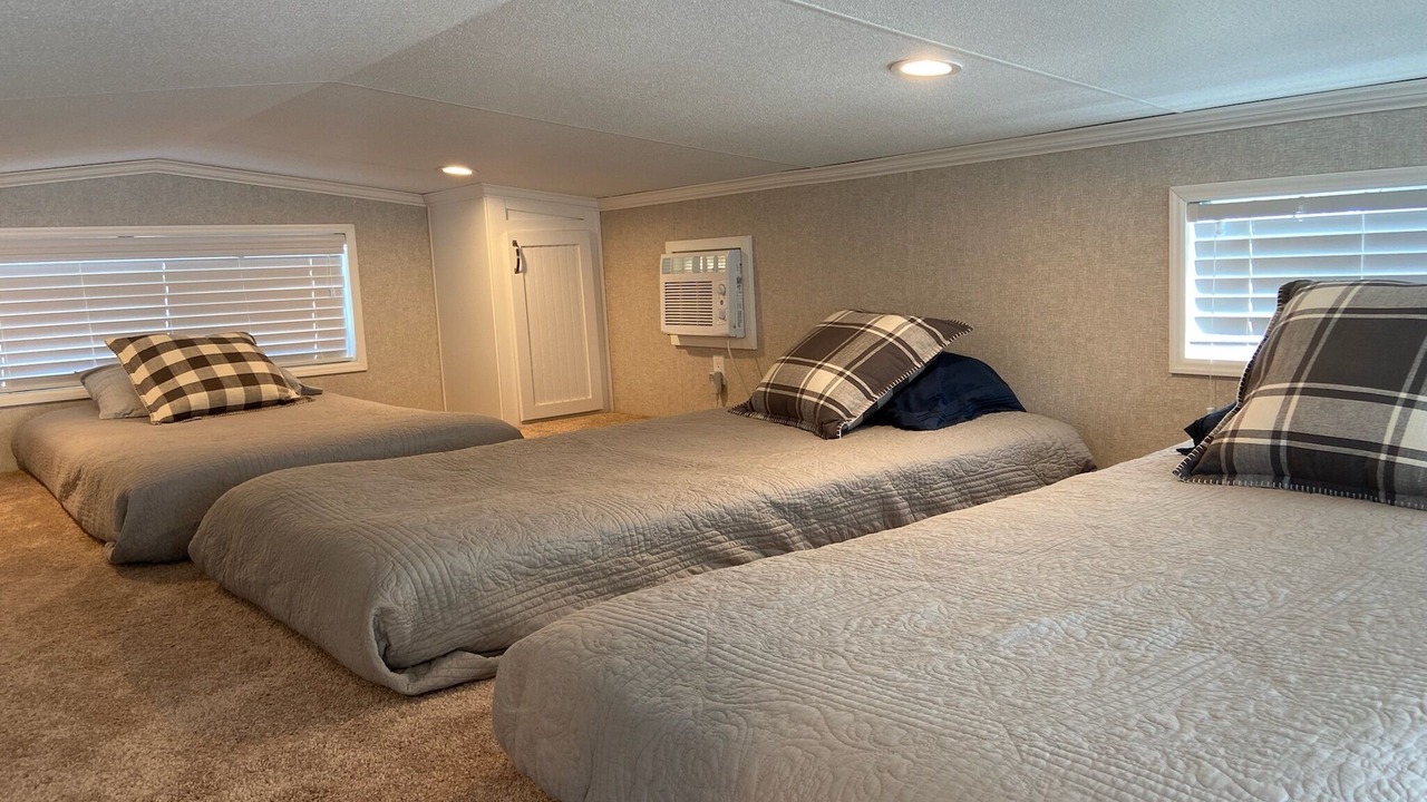 Photo of Bedroom in Wayne County