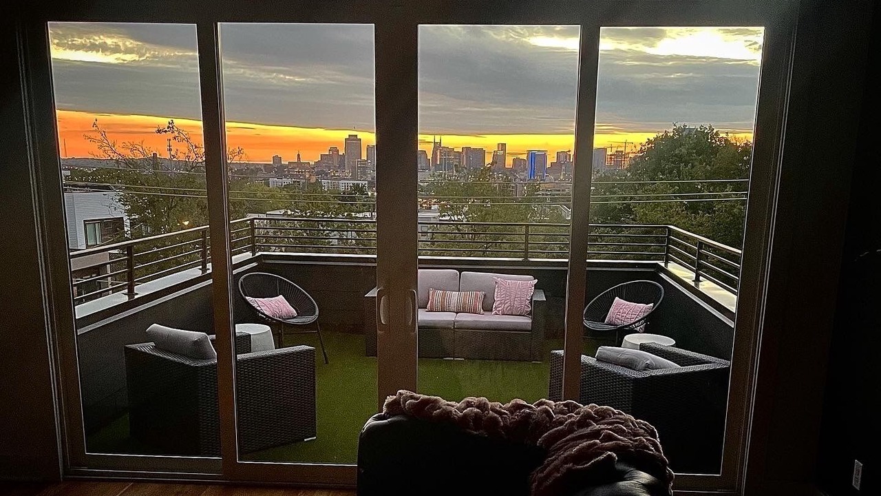 Photo of Livingroom in Hadley - Washington