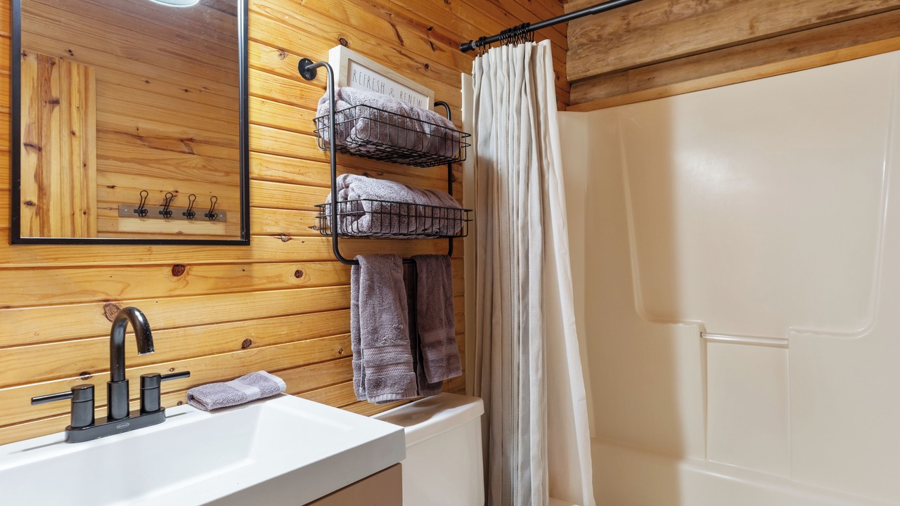 Photo of Bathroom in Shell Knob