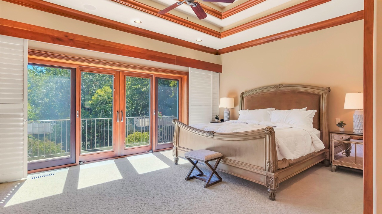 Photo of Bedroom in Blue Eye