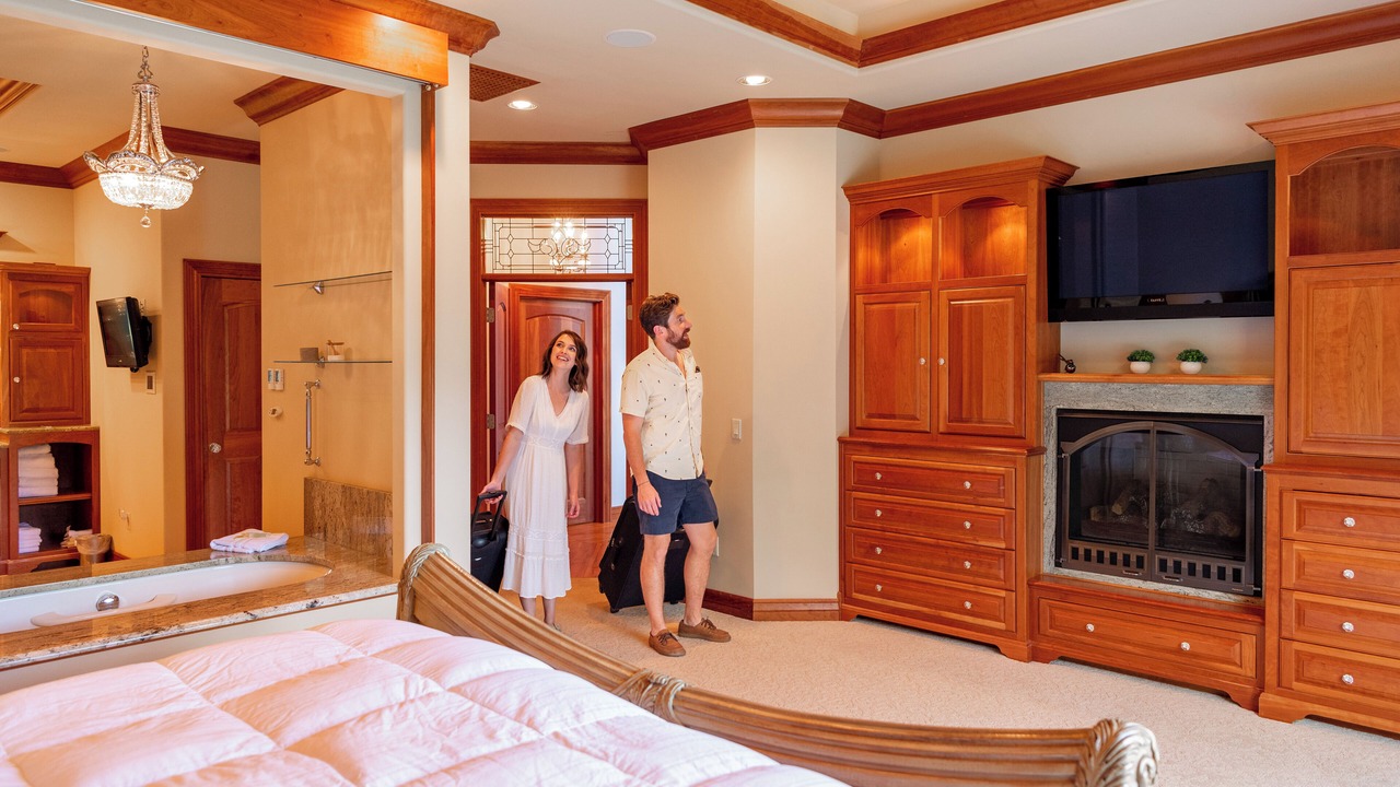 Photo of Bedroom in Blue Eye