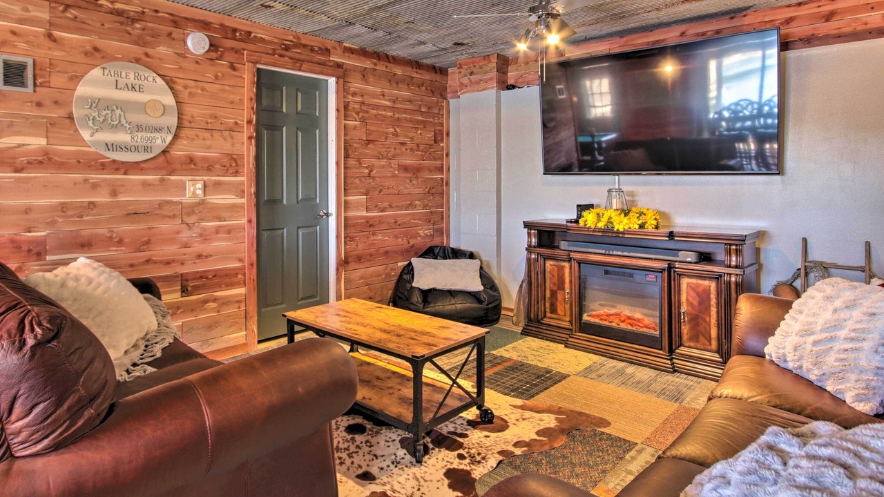 Photo of Bedroom in Shell Knob