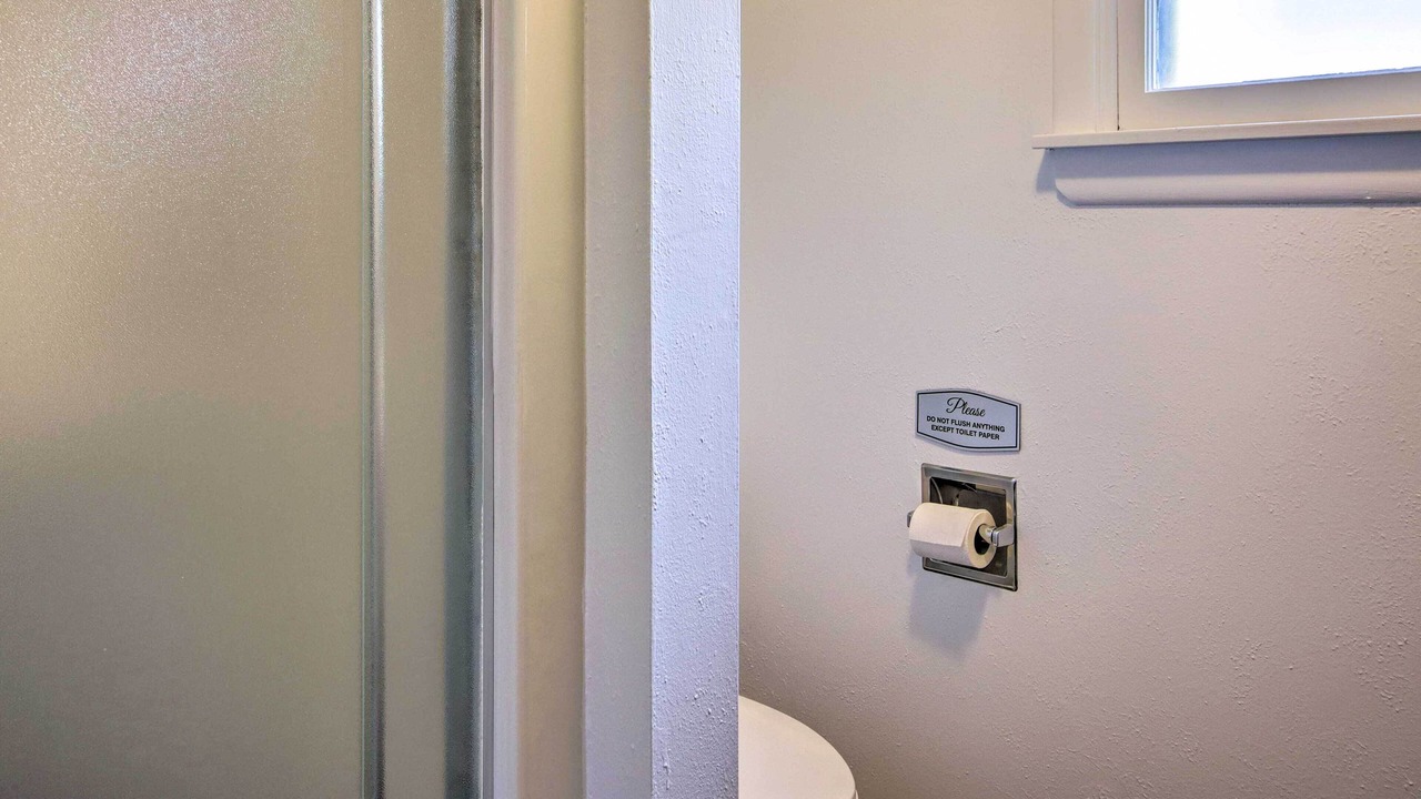Photo of Bathroom in Shell Knob