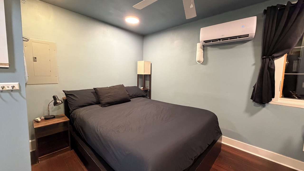 Photo of Bedroom in Charlotte Park