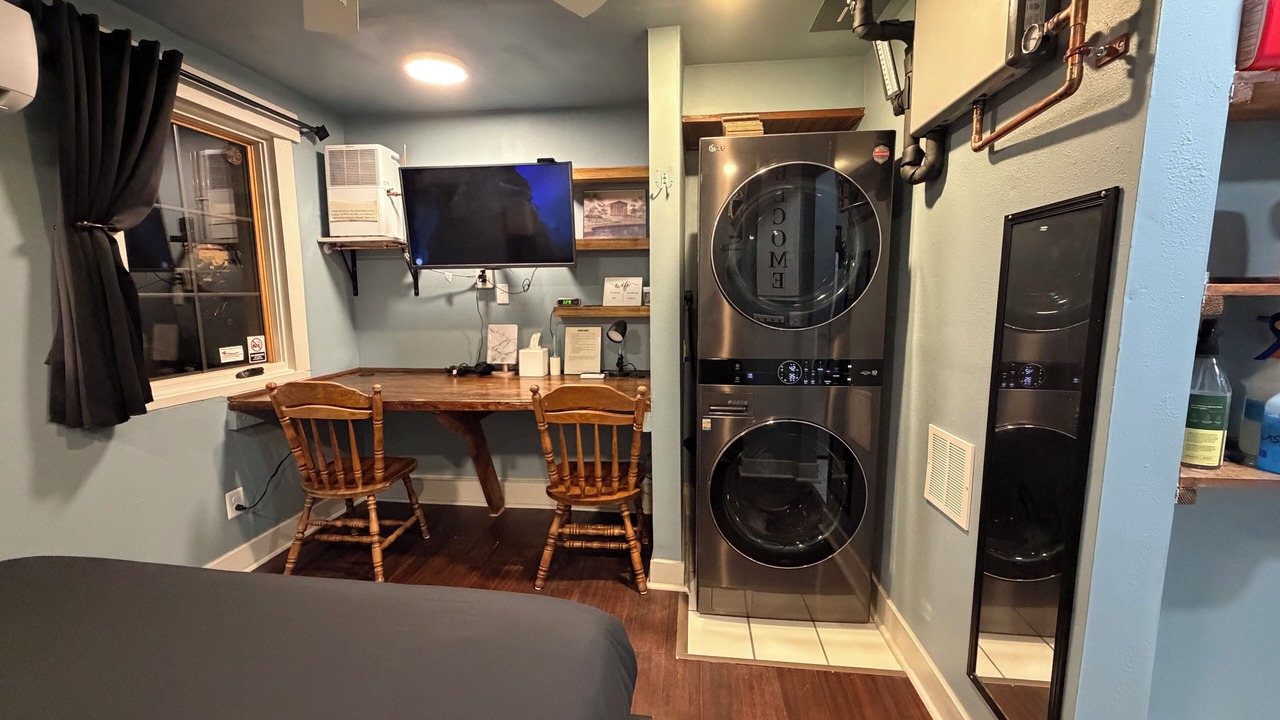 Photo of Bedroom in Charlotte Park