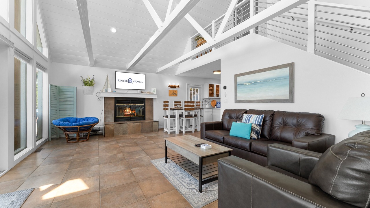 Photo of Livingroom in Blue Eye