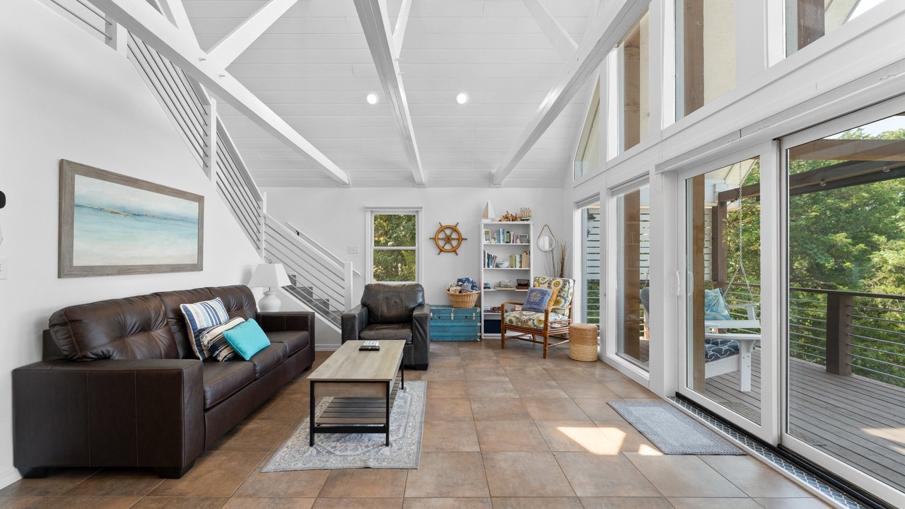 Photo of Livingroom in Blue Eye