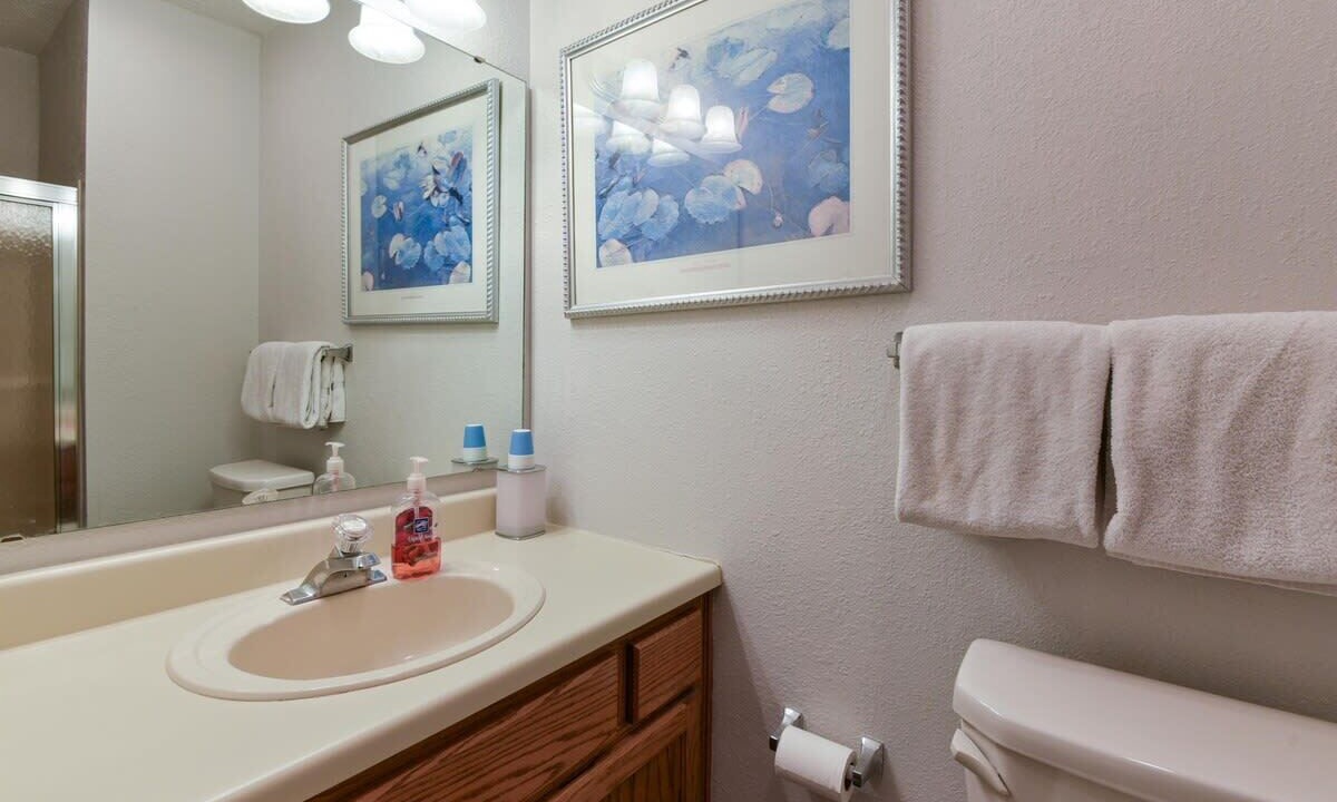 Photo of Bathroom in Notch Estates