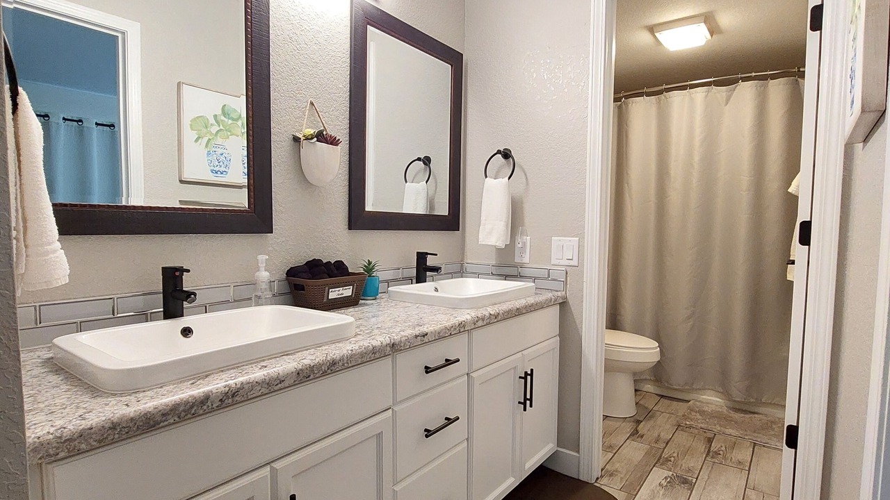Photo of Bathroom in Table Rock
