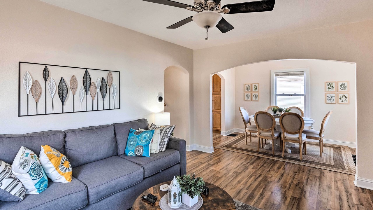 Photo of Livingroom in Wyandotte