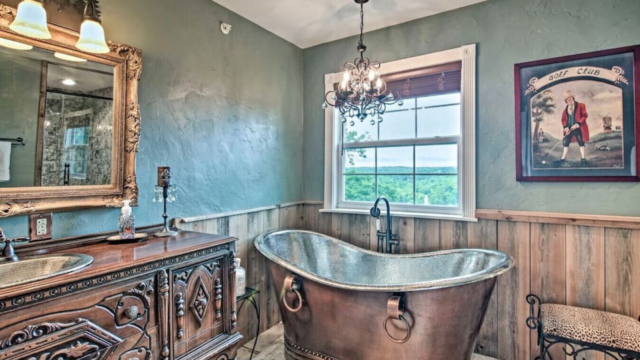Photo of Bathroom in Branson