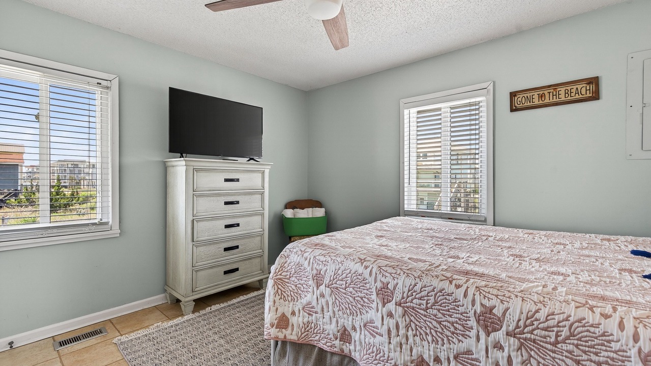 Photo of Bedroom in North Topsail Beach