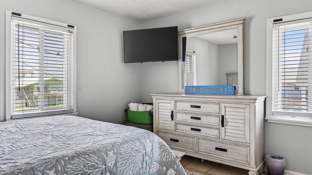 Photo of Bedroom in North Topsail Beach