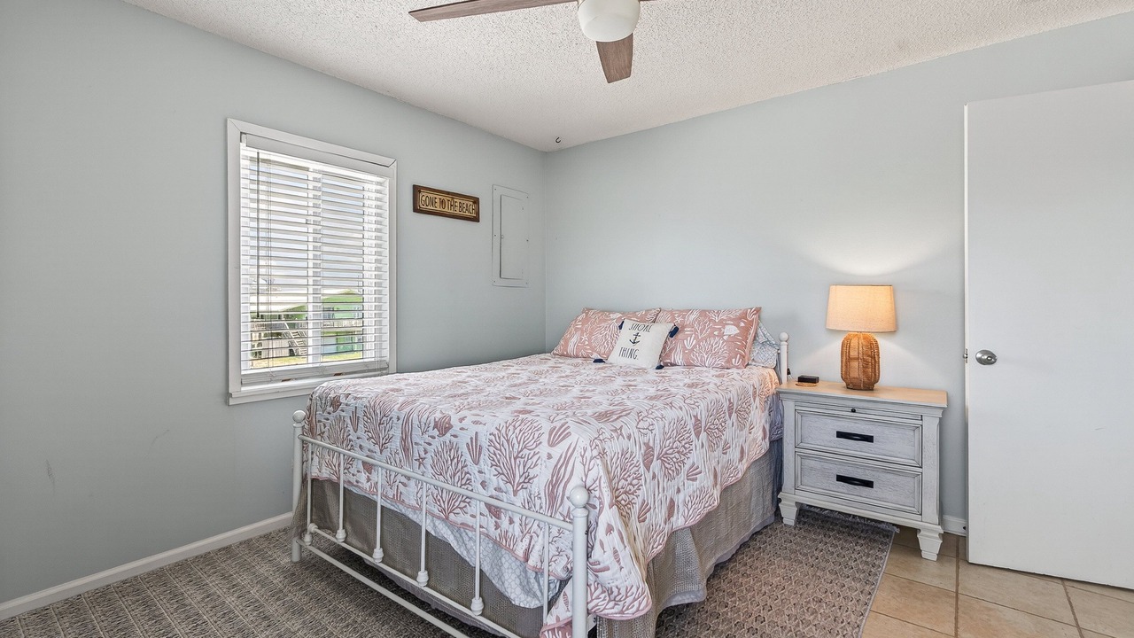 Photo of Bedroom in North Topsail Beach
