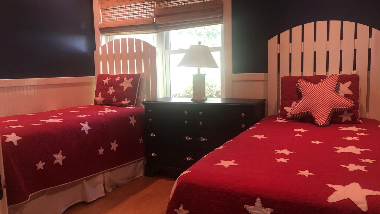 Photo of Bedroom in Emerald Isle