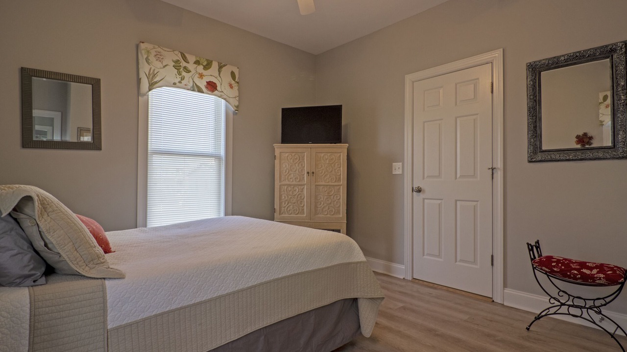 Photo of Bedroom in Surf City