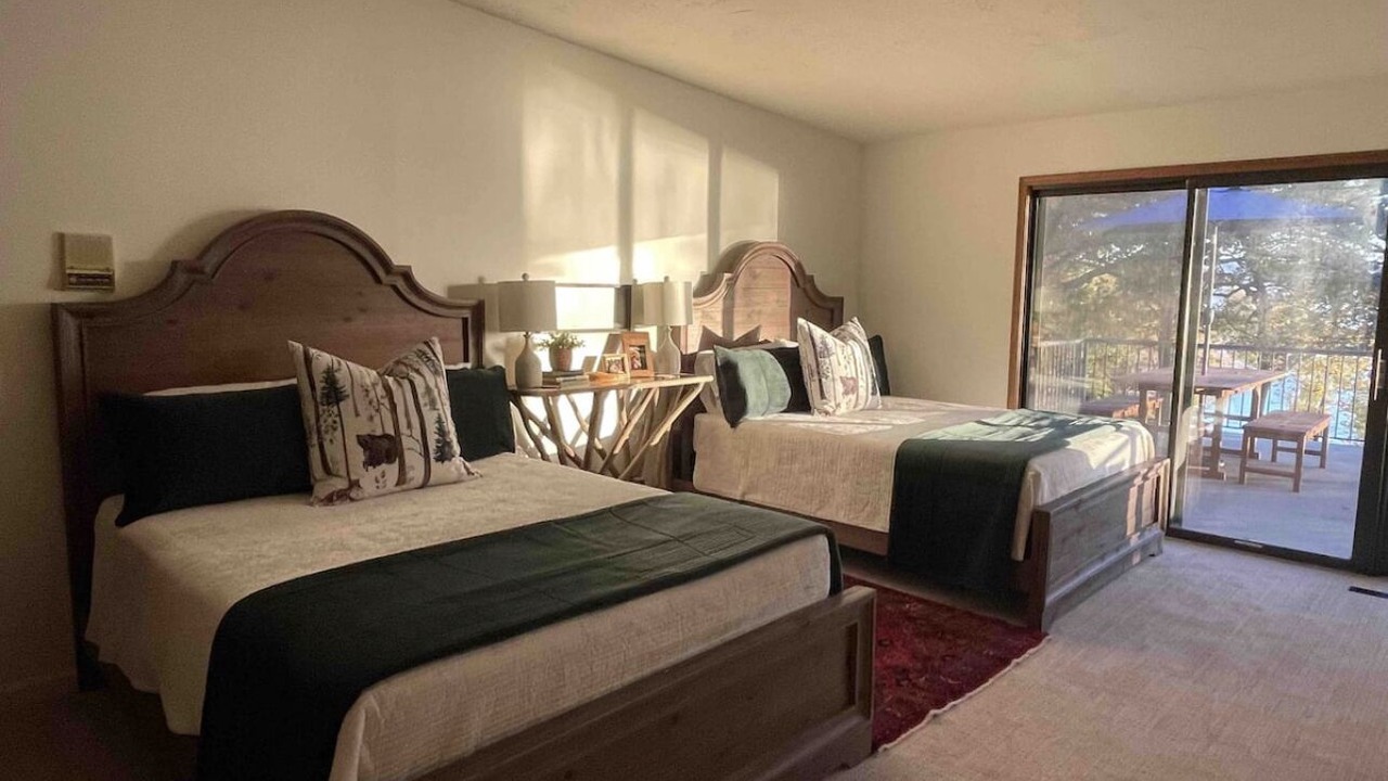 Photo of Bedroom in Kimberling City