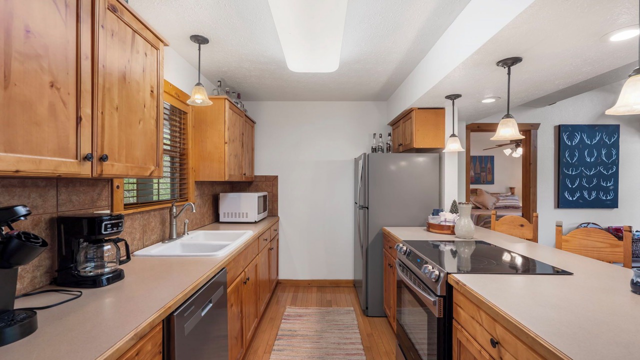 Photo of Kitchen in Reeds Spring